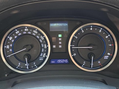 Used 2012 Lexus IS 250 w/ F-Sport Pkg w/Summer Tires RWD image 24