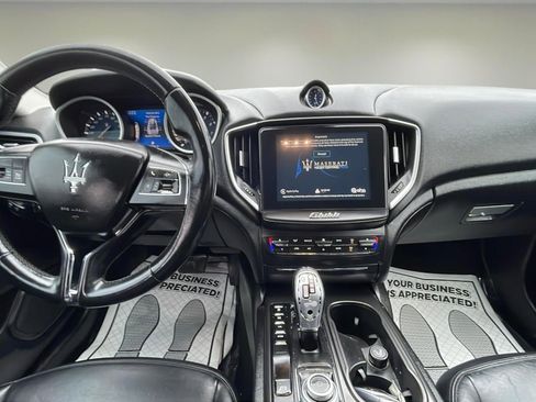Used 2018 Maserati Ghibli image 9
