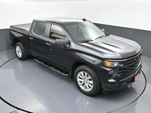 Used 2023 Chevrolet Silverado 1500 Custom image 37