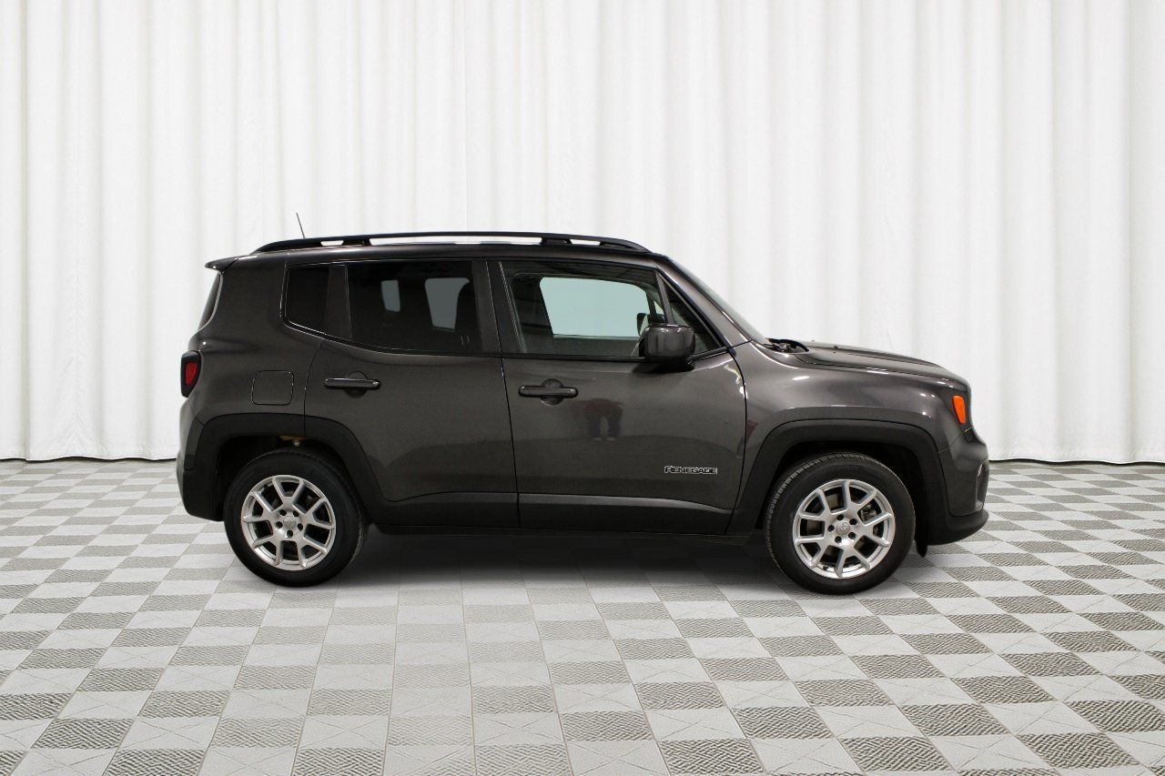 Used 2021 Jeep Renegade Latitude w/ Convenience Group FWD image 2