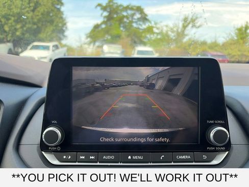 Used 2023 Nissan Rogue SV AWD/4WD image 14