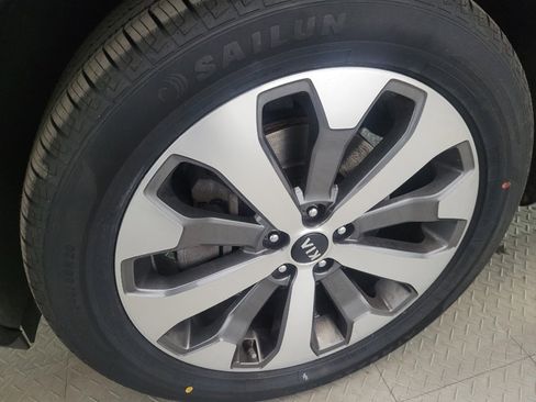 Used 2021 Kia Telluride S image 31