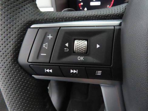 New 2026 Mitsubishi Outlander SE FWD image 12