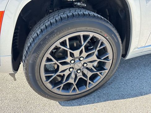 New 2025 Jeep Grand Cherokee L Summit w/ Advanced Protech Group IV image 26