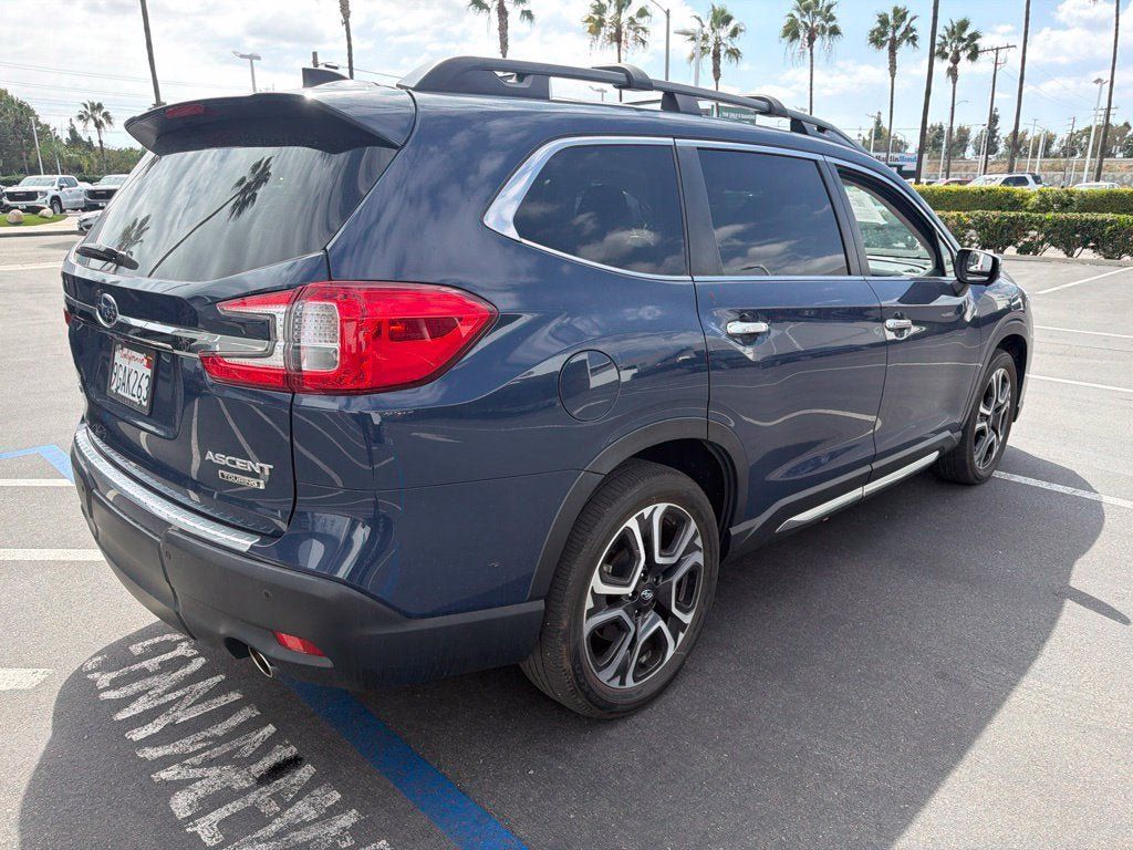 Used 2023 Subaru Ascent Touring AWD/4WD image 6