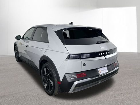New 2026 Hyundai Ioniq 5 SEL image 35