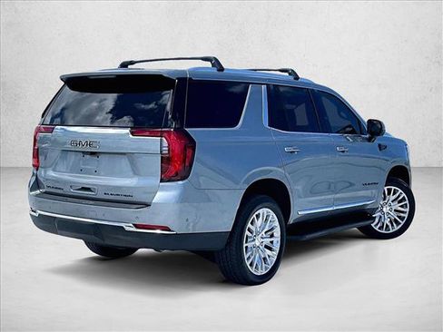 Used 2025 GMC Yukon Elevation w/ Elevation Premium Package RWD image 2