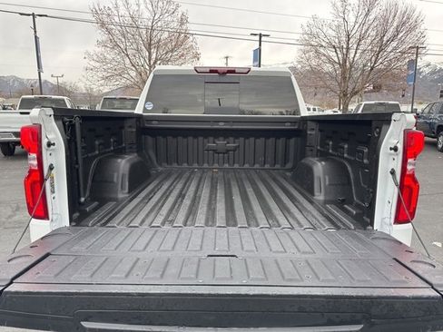 Used 2025 Chevrolet Silverado 1500 ZR2 w/ Technology Package image 13