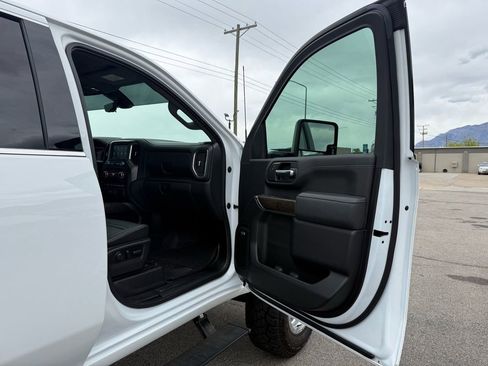 Used 2022 GMC Sierra 2500 Denali w/ Denali Ultimate Package AWD/4WD image 27
