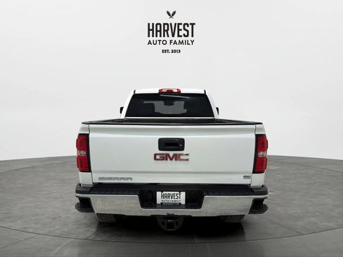 Used 2019 GMC Sierra 2500 SLT w/ Duramax Plus Package AWD/4WD image 5