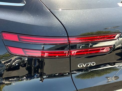New 2026 Genesis GV70 2.5T Advanced AWD/4WD image 27