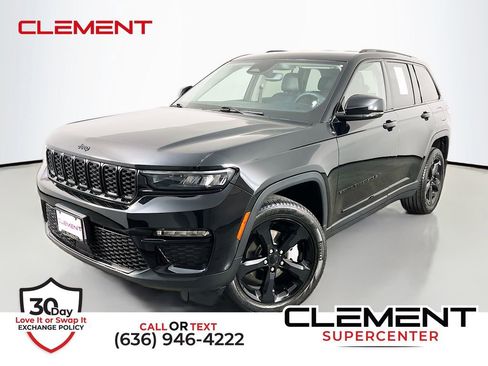 Used 2023 Jeep Grand Cherokee Limited w/ Black Appearance Package AWD/4WD image 1
