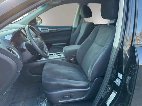 Used 2016 Nissan Pathfinder SV AWD/4WD image 12
