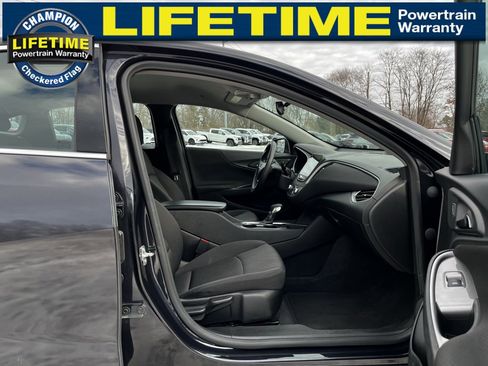 Used 2023 Chevrolet Malibu LT image 32