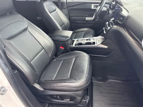 Used 2022 Ford Explorer Limited w/ Hybrid Equipment Group 310A image 12