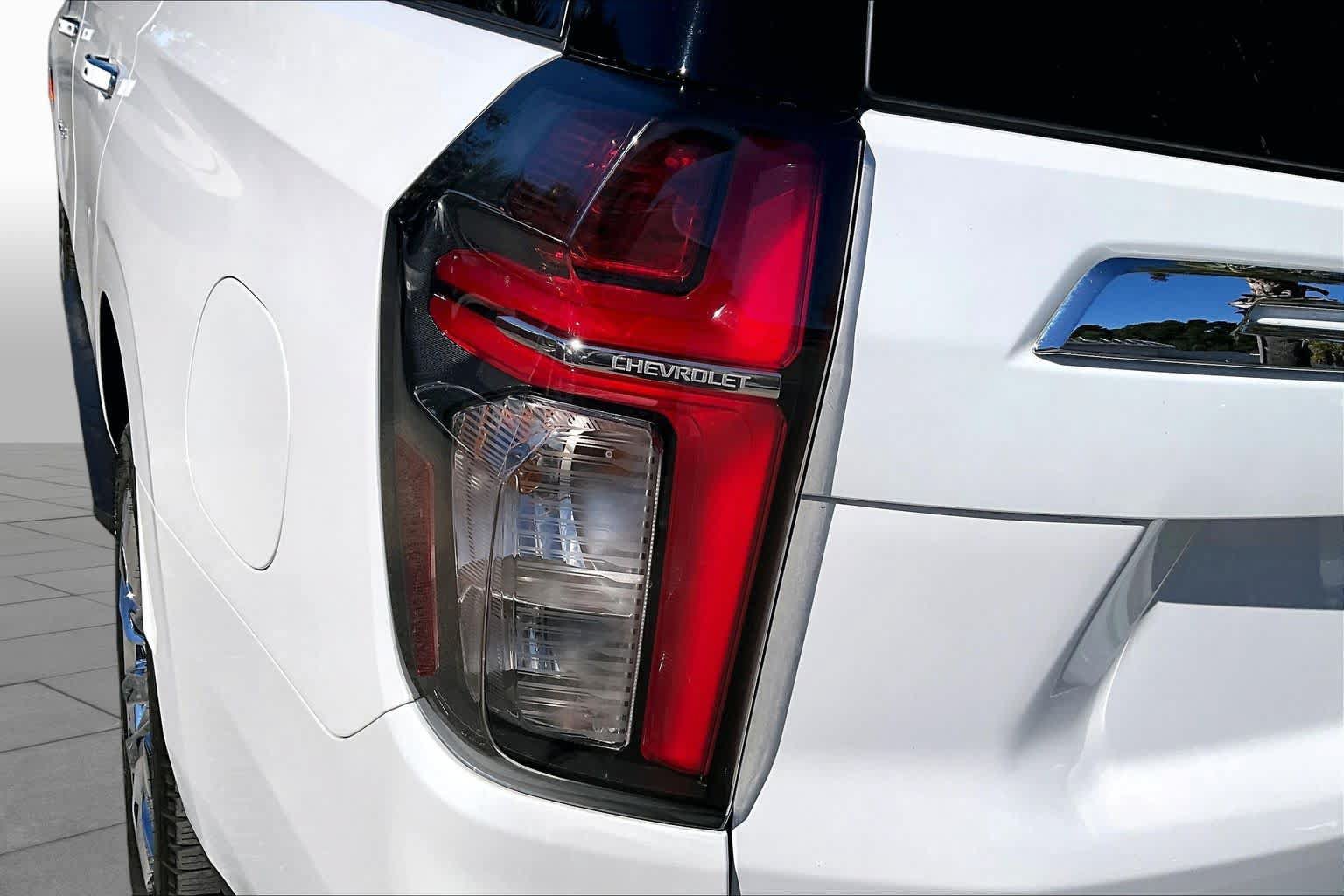 Used 2021 Chevrolet Tahoe Premier AWD/4WD image 28
