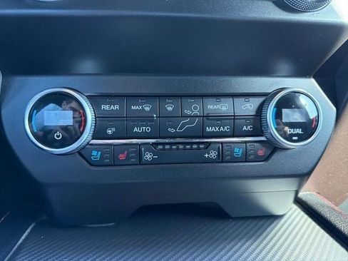 Used 2021 Ford Expedition Limited AWD/4WD image 14