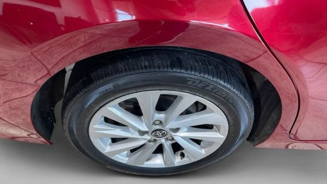 Used 2021 Toyota Camry LE FWD image 7