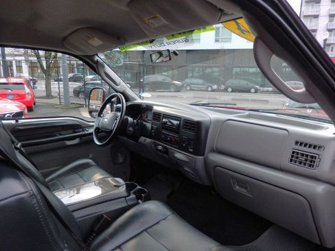 Used 2004 Ford F250 Lariat image 22