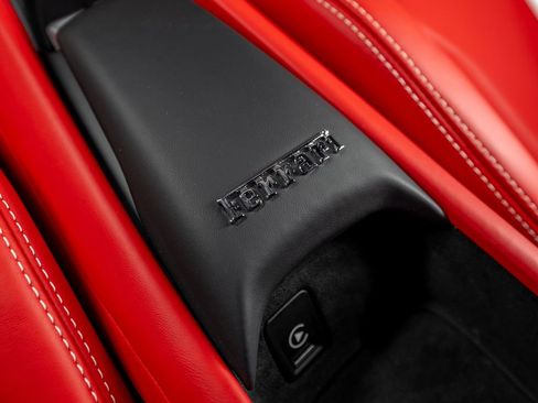 Certified 2022 Ferrari F8 Tributo RWD image 24