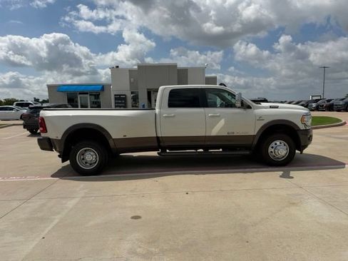 Used 2021 RAM 3500 Limited AWD/4WD image 2