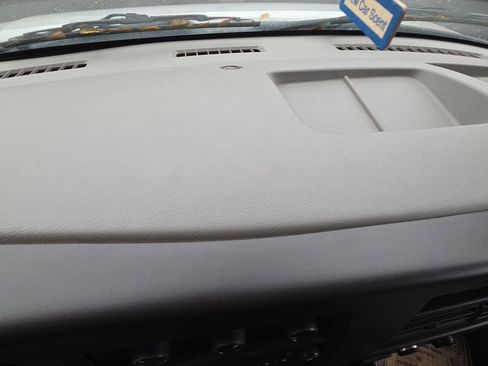 Used 2017 Chevrolet Express 3500 LT w/ LT Preferred Equipment Group image 9