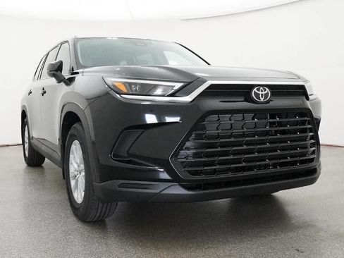 New 2026 Toyota Grand Highlander XLE image 30
