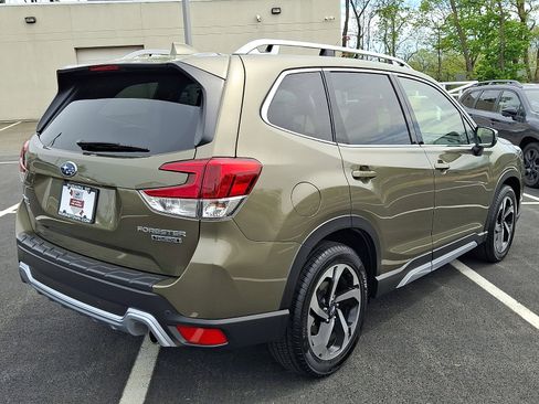 Certified 2023 Subaru Forester Touring AWD/4WD image 6