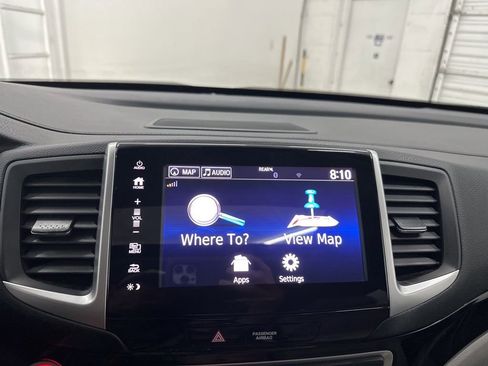 Used 2017 Honda Pilot Touring image 15