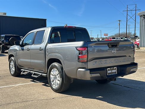 Certified 2024 Nissan Frontier SV w/ SV Convenience Package image 6