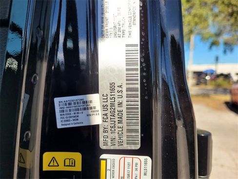 Certified 2021 Jeep Gladiator Sport image 20