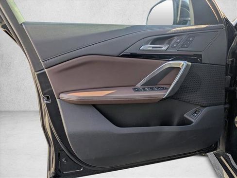 Used 2025 BMW X1 xDrive28i image 10