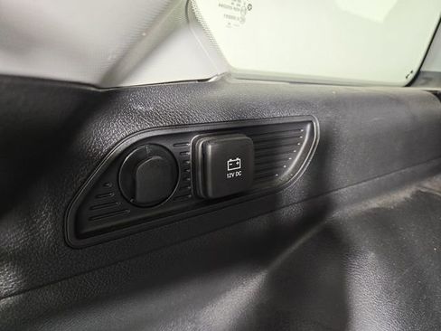 Used 2022 Jeep Grand Cherokee Limited image 31