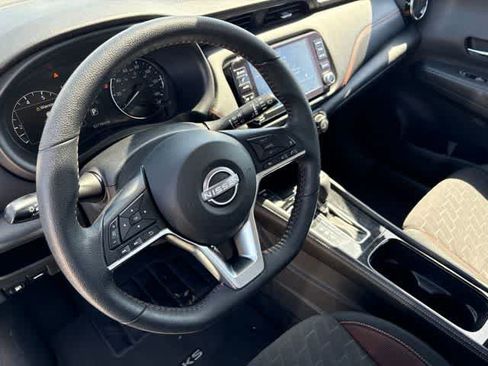 Used 2024 Nissan Kicks SR FWD image 10
