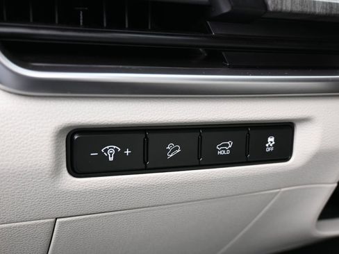 Used 2025 Kia Telluride EX w/ EX Captain's Chair Package image 14