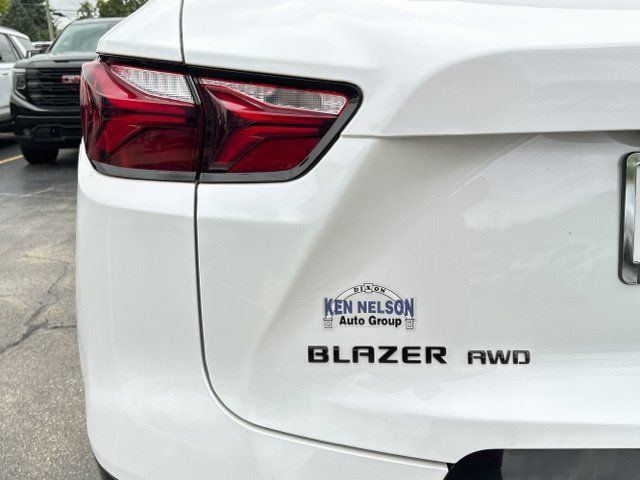 Used 2022 Chevrolet Blazer RS w/ Enhanced Convenience Package AWD/4WD image 9