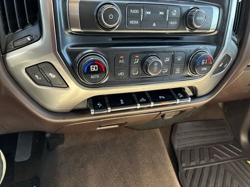 Used 2016 Chevrolet Silverado 1500 LT w/ All Star Edition AWD/4WD image 26