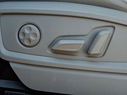 Certified 2023 Audi Q5 2.0T Premium Plus w/ Premium Plus Package image 28