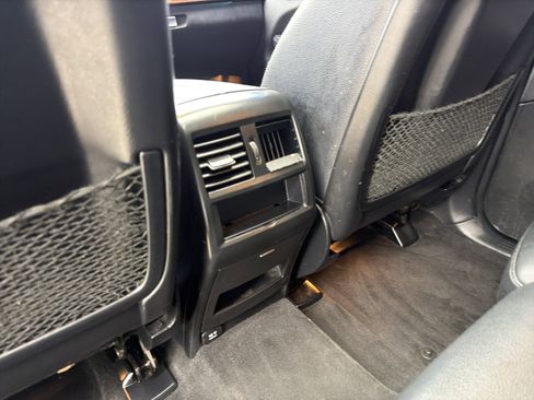 Used 2018 Mercedes-Benz GLS 450 4MATIC image 25