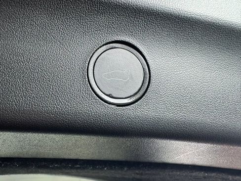 Used 2023 Tesla Model Y Long Range image 23