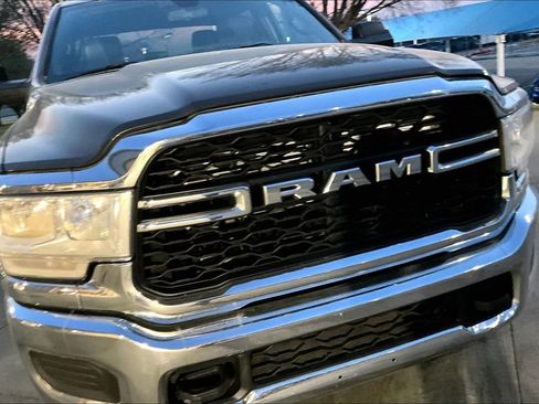 Used 2021 RAM 2500 Tradesman w/ Chrome Appearance Group image 28