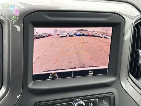 Used 2023 Chevrolet Silverado 1500 W/T w/ Trailering Package image 4