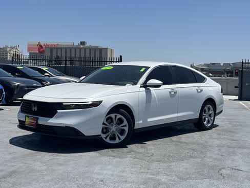 Used 2023 Honda Accord LX image 2