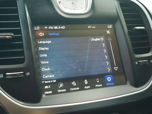 Used 2021 Chrysler 300 Touring L image 47