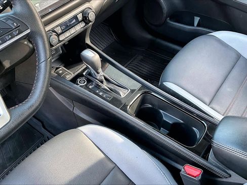 Used 2024 Nissan Kicks SR w/ SR Premium Package FWD image 15