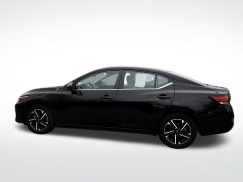 Used 2024 Nissan Sentra SV image 6