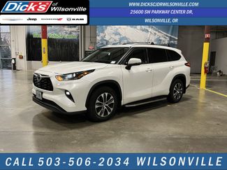 Used 2021 Toyota Highlander XLE 360° Tour