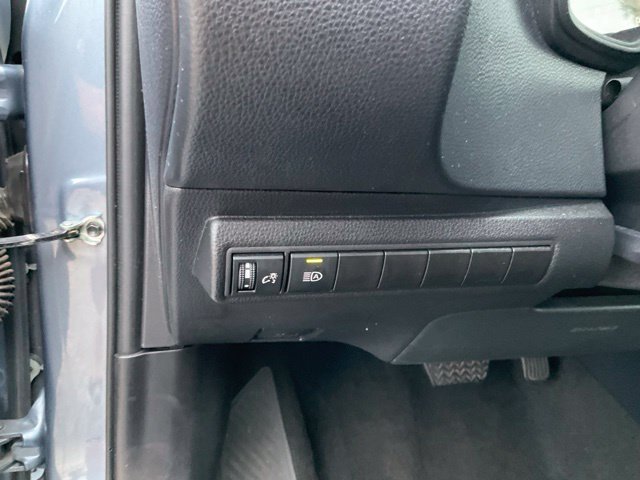 Used 2025 Toyota Corolla LE FWD image 8