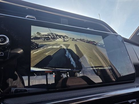 Used 2025 GMC Sierra 2500 Denali w/ Technology Package image 17