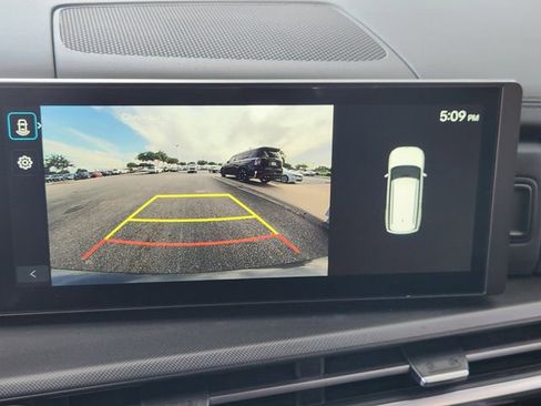 Used 2025 Hyundai Santa Fe SEL FWD image 13